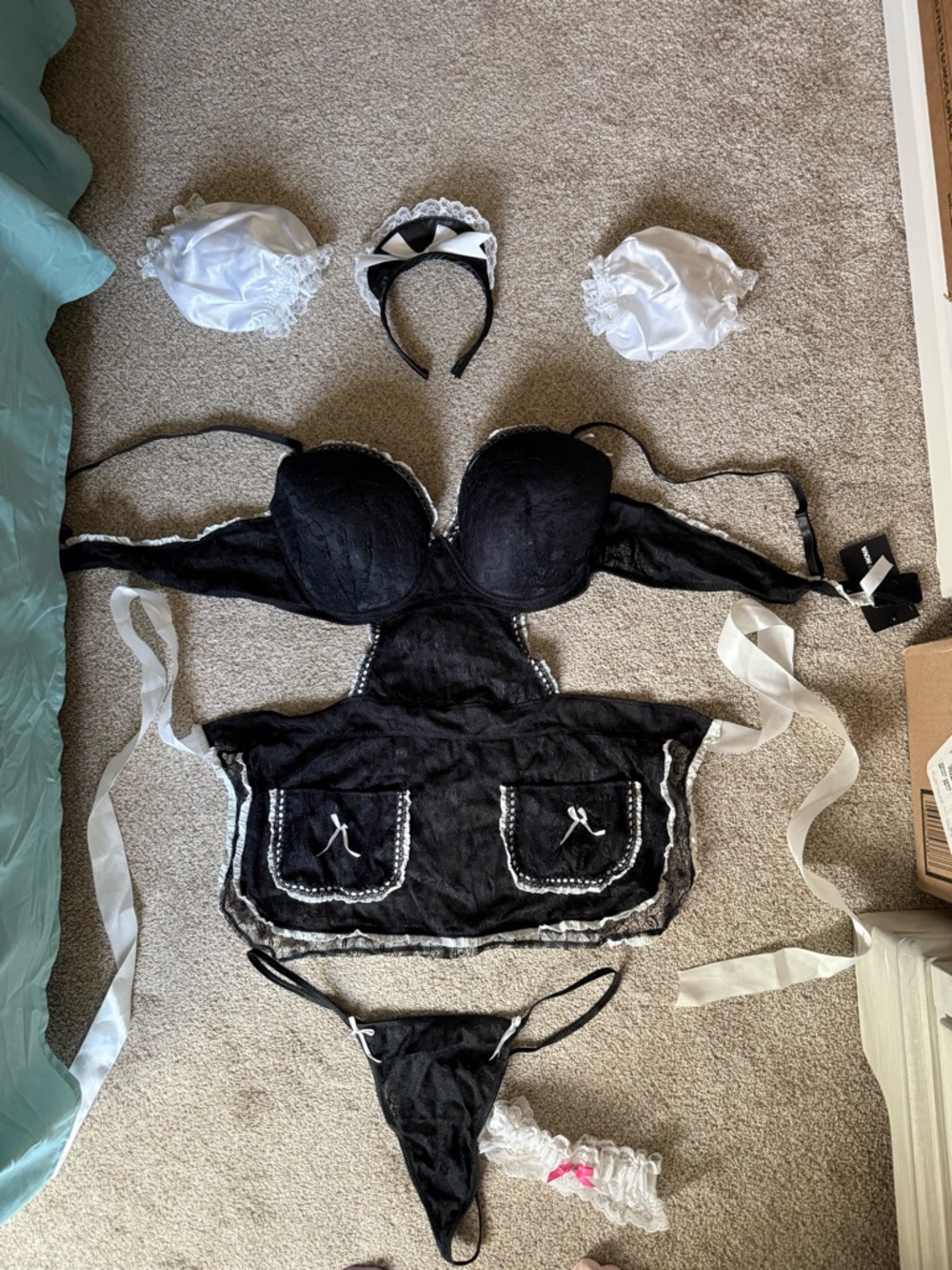 🏷️NWT Lace Maid Costume Black & White Set size 3x - Picture 2 of 7